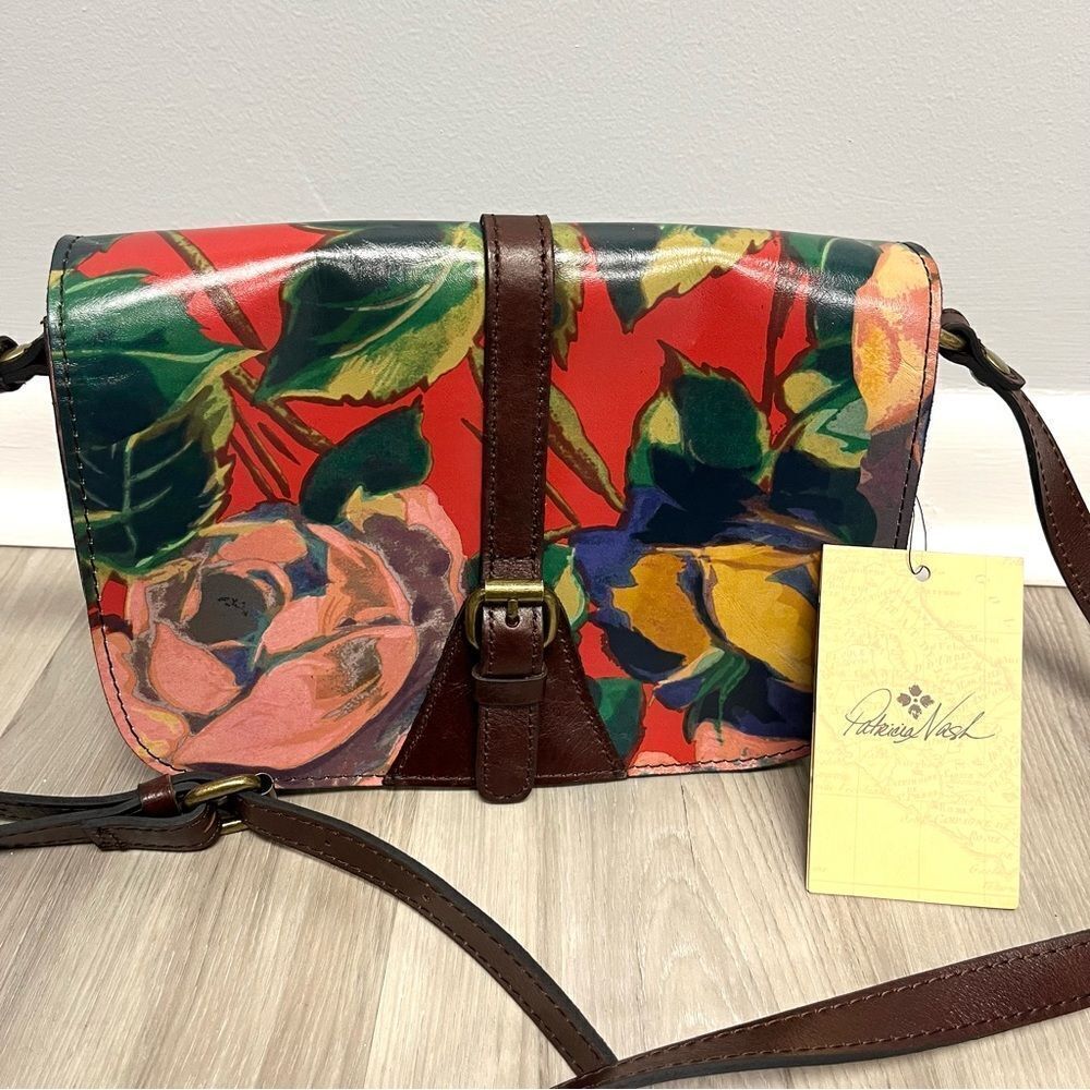 Patricia Nash Purse Women's Champaign Winter Bloom Floral Leather‎ Crossbody NWT